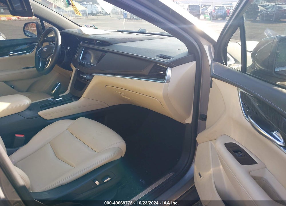 2017 CADILLAC XT5 STANDARD VIN: 1GYKNARS7HZ323175