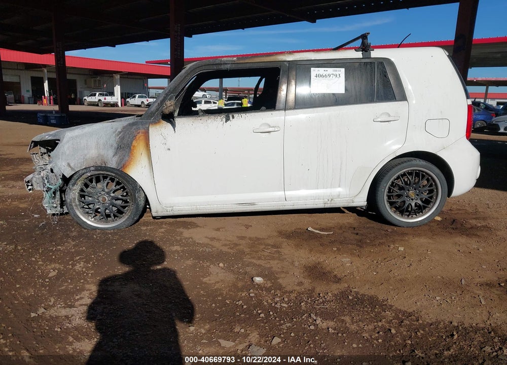 2008 SCION XB VIN: JTLKE50E381019641