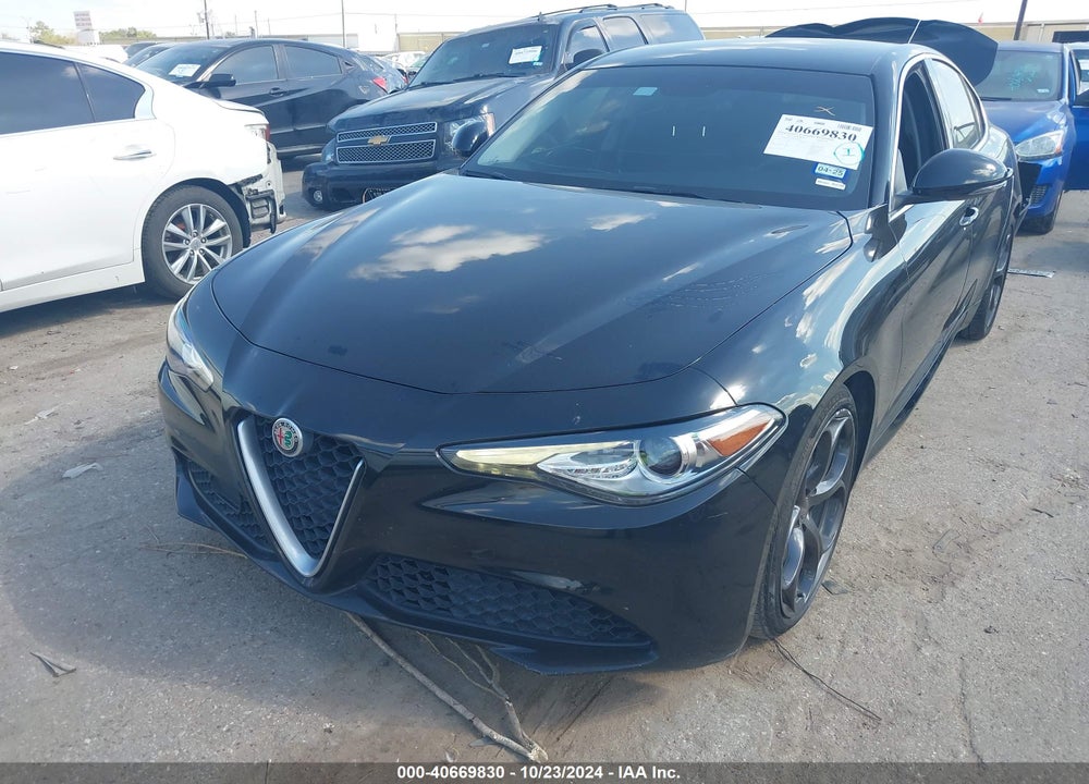 2017 ALFA ROMEO GIULIA RWD VIN: ZARFAEBN4H7538965