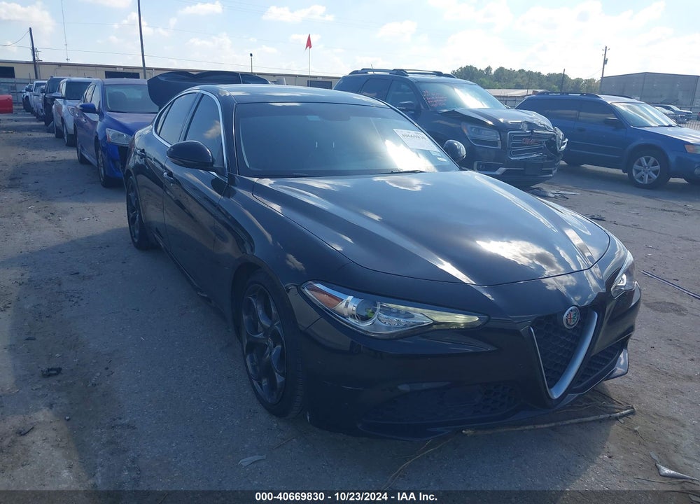 2017 ALFA ROMEO GIULIA RWD VIN: ZARFAEBN4H7538965