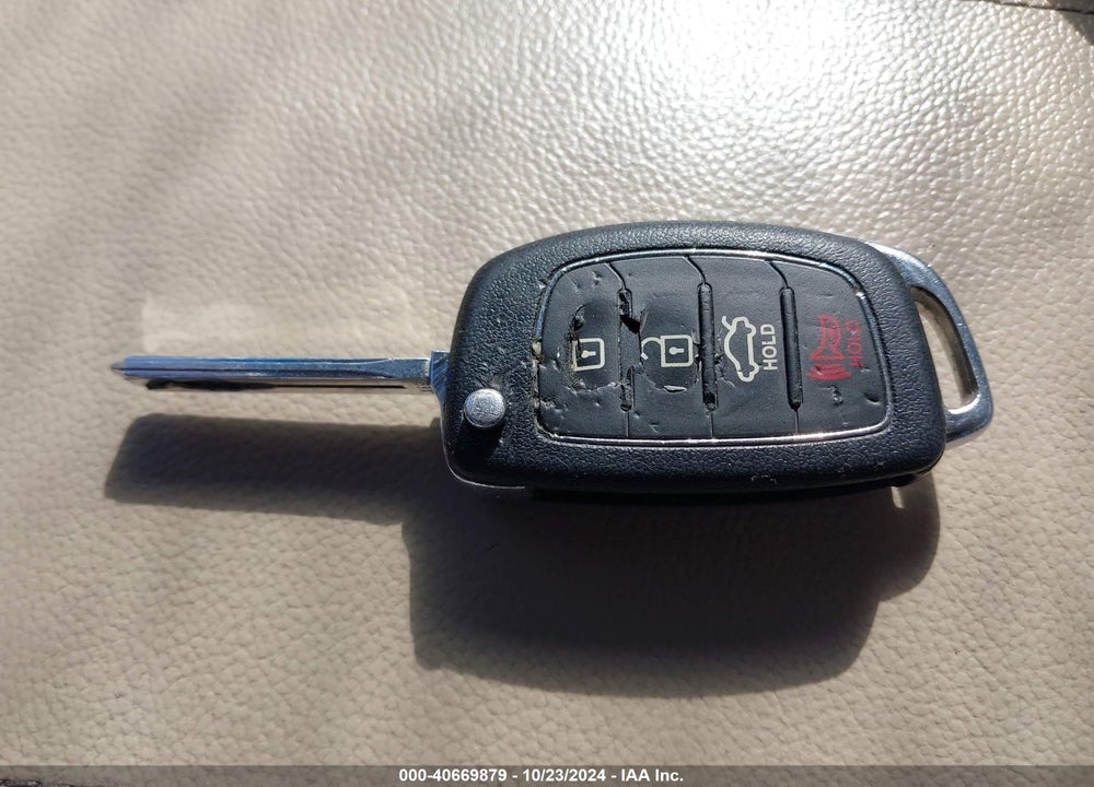 2015 HYUNDAI SONATA SE VIN: 5NPE24AF7FH054773