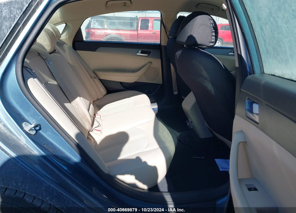 2015 HYUNDAI SONATA SE VIN: 5NPE24AF7FH054773