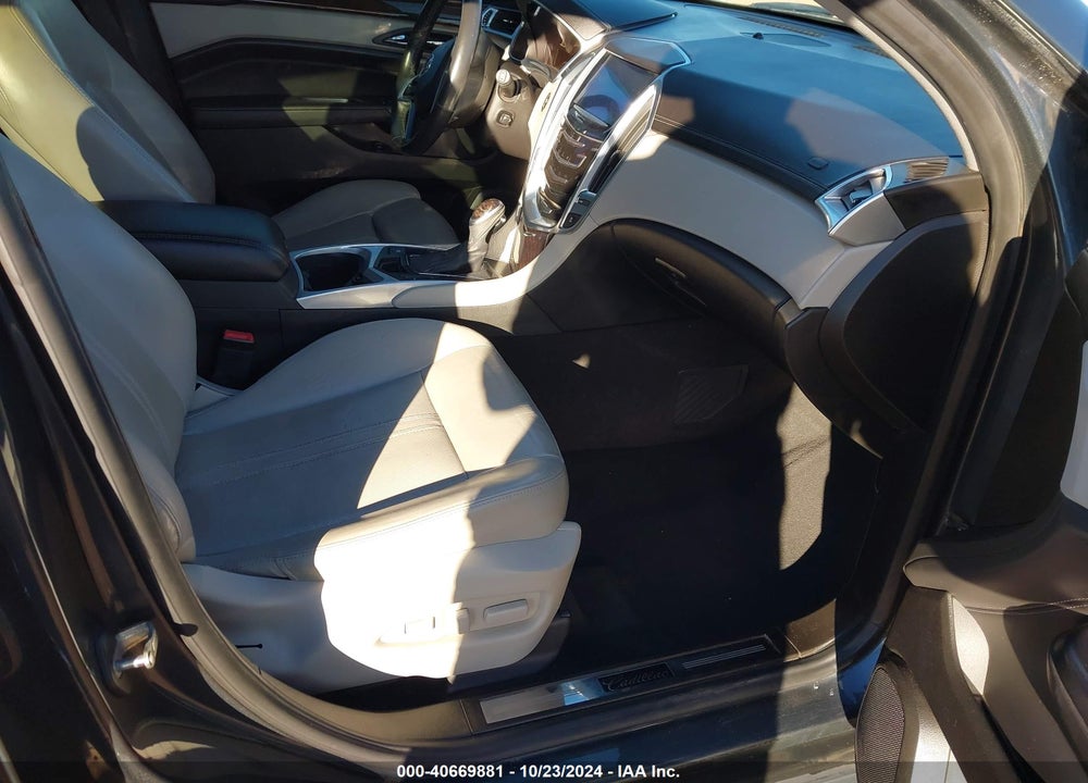 2013 CADILLAC SRX LUXURY COLLECTION VIN: 3GYFNCE32DS604870