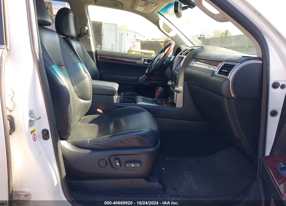 2013 LEXUS 460 VIN: JTJBM7FX4D5060444