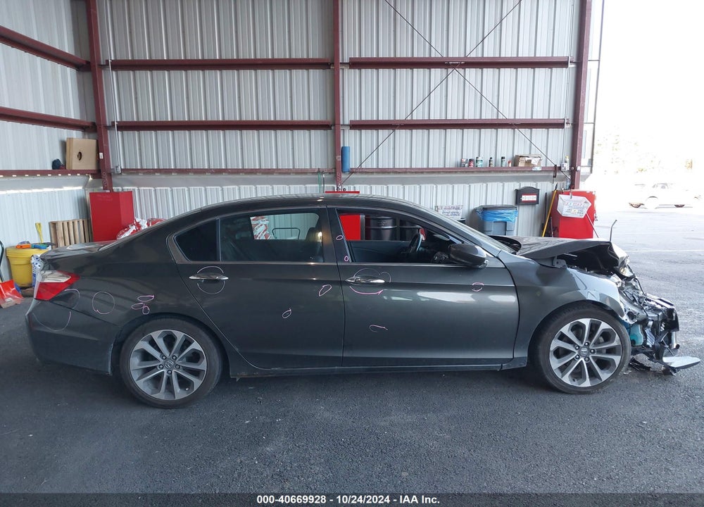 2015 HONDA ACCORD SPORT VIN: 1HGCR2F56FA071970