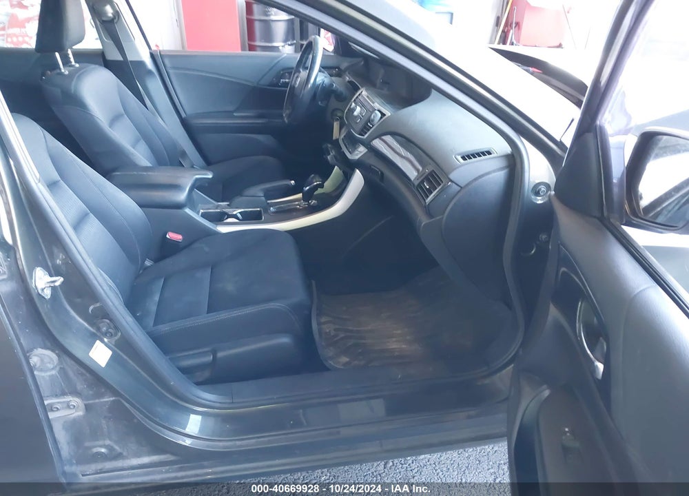 2015 HONDA ACCORD SPORT VIN: 1HGCR2F56FA071970
