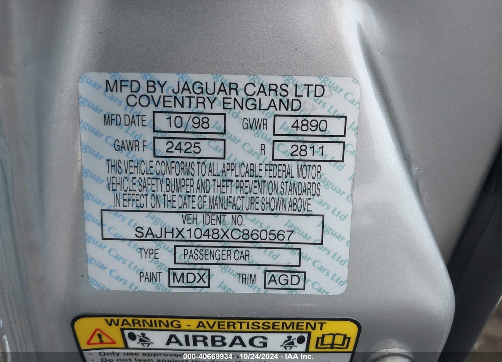1999 JAGUAR XJ8 VIN: SAJHX1048XC860567