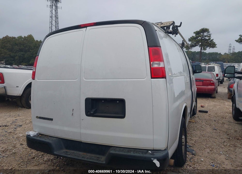 2020 CHEVROLET EXPRESS CARGO RWD 2500 REGULAR WHEELBASE WT VIN: 1GCWGAFP2L1242710