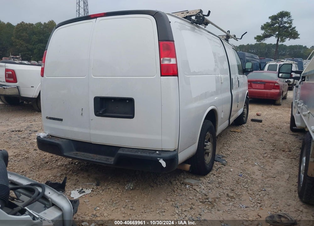 2020 CHEVROLET EXPRESS CARGO RWD 2500 REGULAR WHEELBASE WT VIN: 1GCWGAFP2L1242710