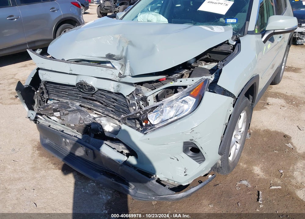 2021 TOYOTA RAV4 XLE VIN: 2T3W1RFV1MW147119