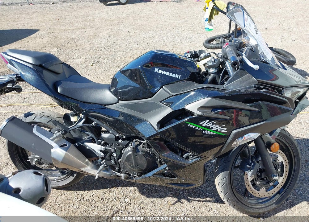 2024 KAWASAKI EX500 H VIN: ML5EXGH16RDA06587