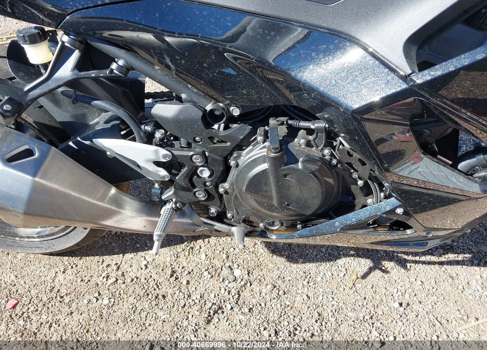 2024 KAWASAKI EX500 H VIN: ML5EXGH16RDA06587