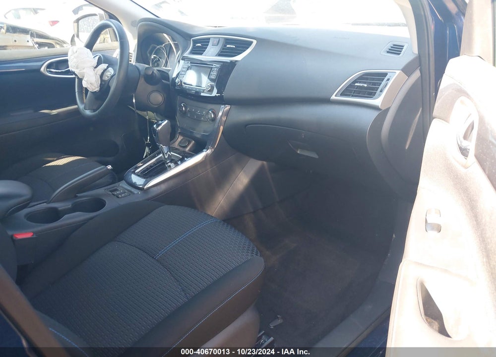2017 NISSAN SENTRA SR VIN: 3N1AB7AP4HY213704