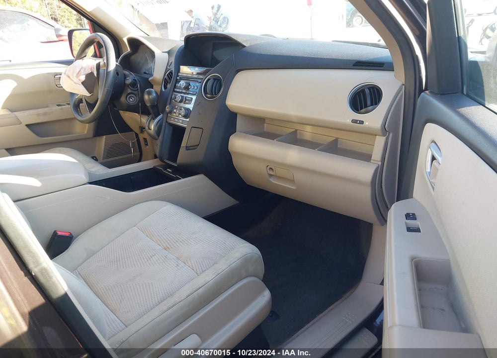 2013 HONDA PILOT LX VIN: 5FNYF3H27DB044593