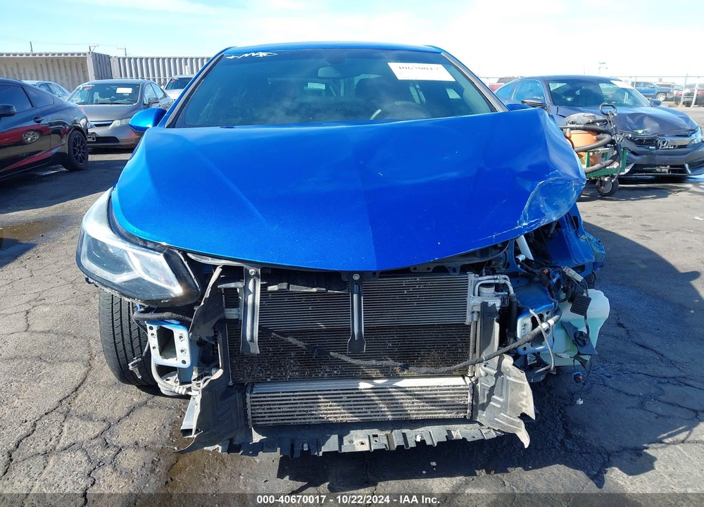 2018 CHEVROLET CRUZE LT AUTO VIN: 1G1BE5SM8J7141911