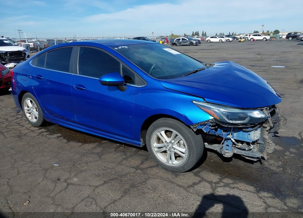 2018 CHEVROLET CRUZE LT AUTO VIN: 1G1BE5SM8J7141911