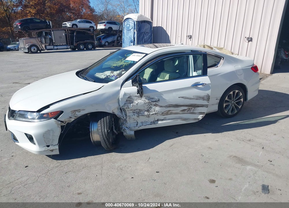 2015 HONDA ACCORD EX-L V-6 VIN: 1HGCT2B81FA008017