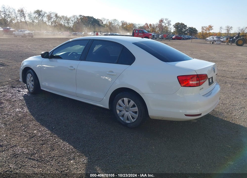 2015 VOLKSWAGEN JETTA 2.0L S VIN: 3VW2K7AJ1FM321647