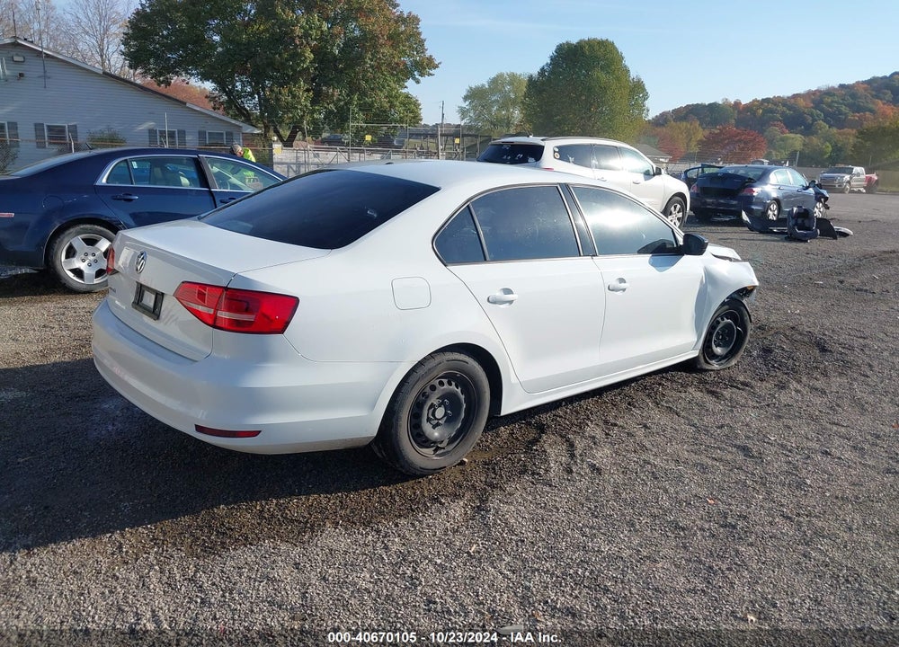 2015 VOLKSWAGEN JETTA 2.0L S VIN: 3VW2K7AJ1FM321647