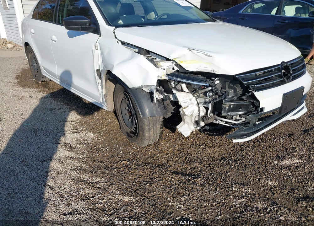 2015 VOLKSWAGEN JETTA 2.0L S VIN: 3VW2K7AJ1FM321647