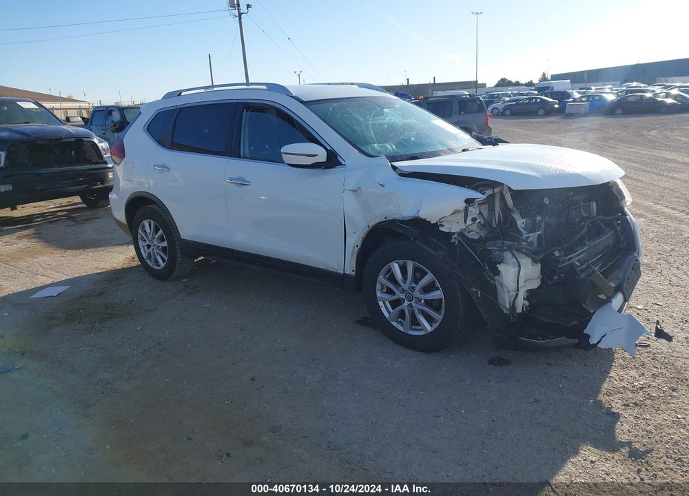 2018 NISSAN ROGUE SV VIN: KNMAT2MV7JP548695