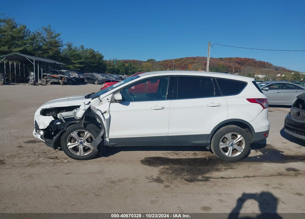 2015 FORD ESCAPE SE VIN: 1FMCU9GX9FUA30135