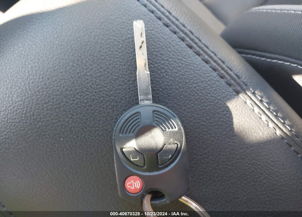 2015 FORD ESCAPE SE VIN: 1FMCU9GX9FUA30135