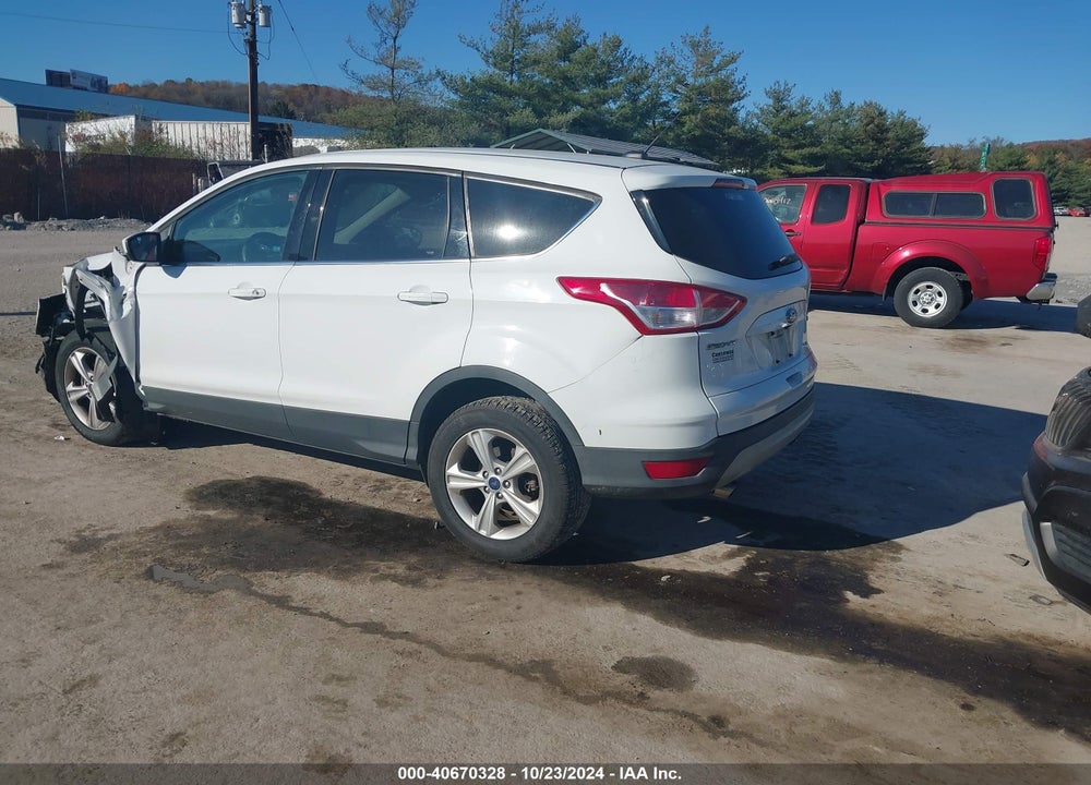 2015 FORD ESCAPE SE VIN: 1FMCU9GX9FUA30135