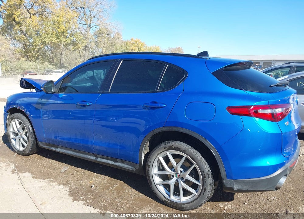 2018 ALFA ROMEO STELVIO TI SPORT AWD VIN: ZASFAKNN1J7B96988
