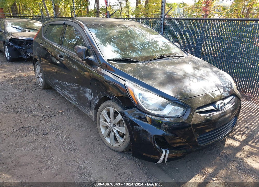 2013 HYUNDAI ACCENT SE VIN: KMHCU5AEXDU089028