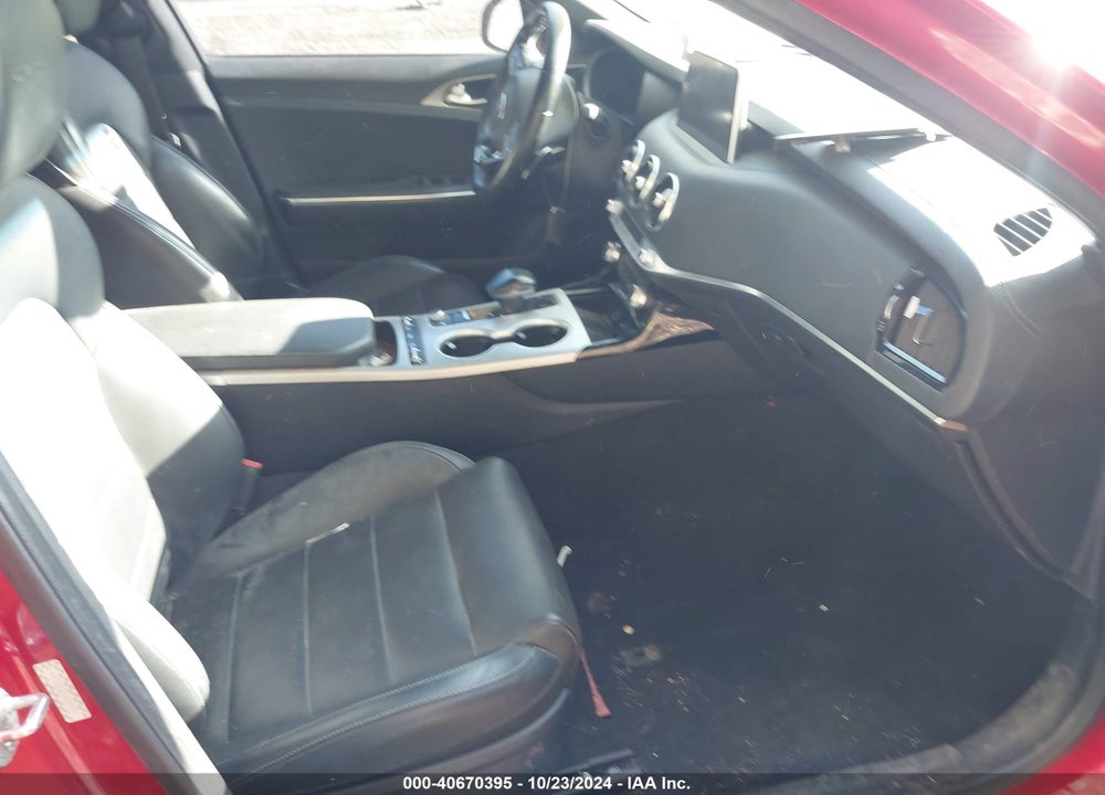 2018 KIA STINGER GT2 VIN: KNAE55LC8J6025556