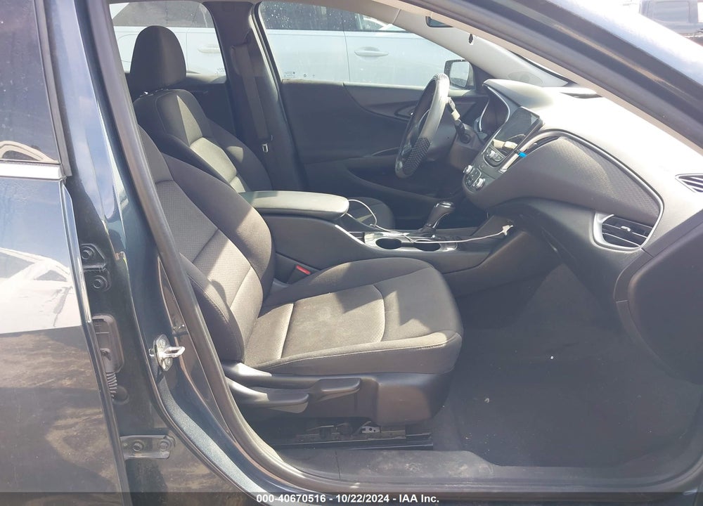 2019 CHEVROLET MALIBU 1LS VIN: 1G1ZB5ST7KF206706