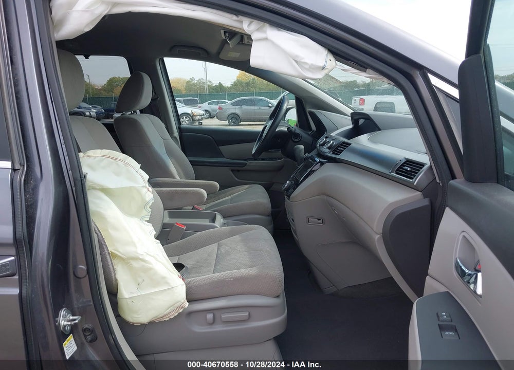 2016 HONDA ODYSSEY SE VIN: 5FNRL5H39GB148945