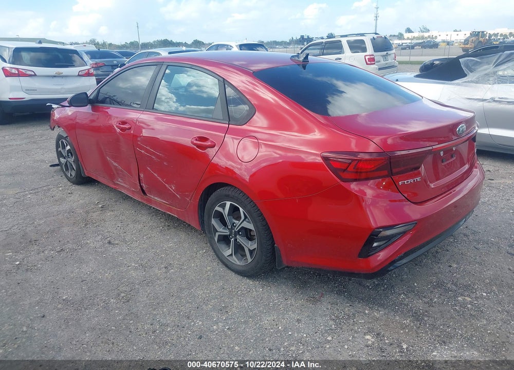 2019 KIA FORTE LXS VIN: 3KPF24AD2KE038045