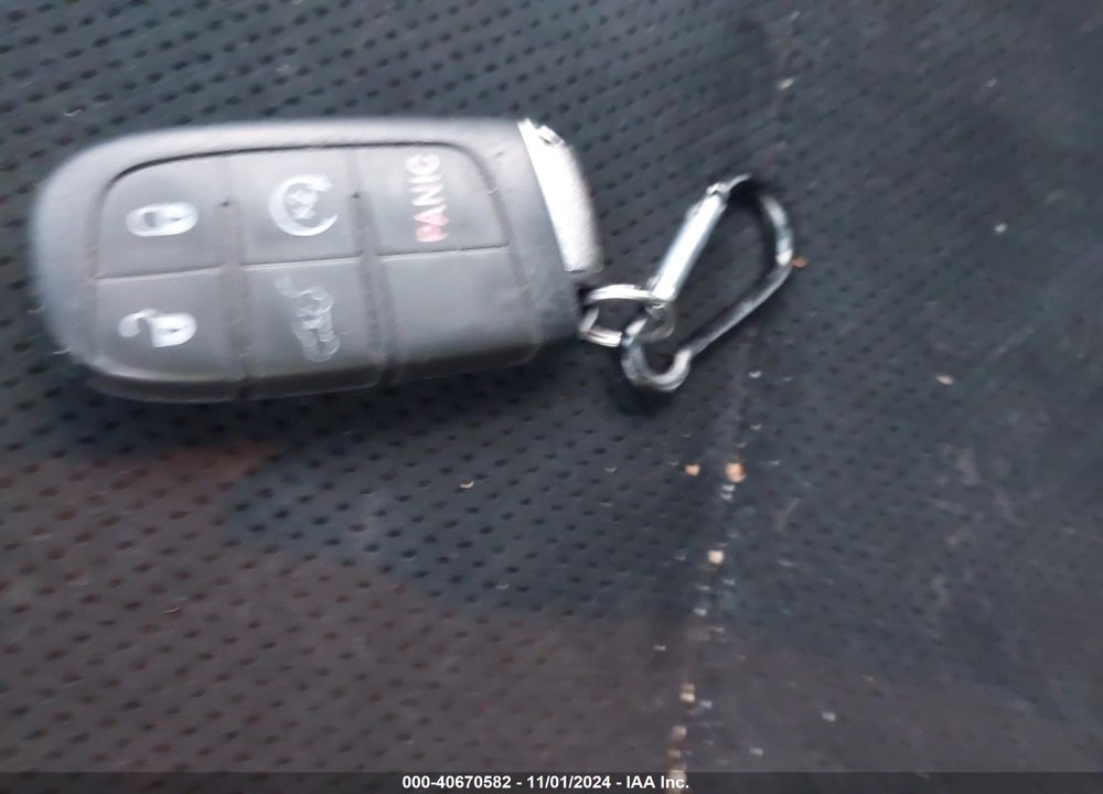 2015 JEEP GRAND CHEROKEE ALTITUDE VIN: 1C4RJFAG4FC747031