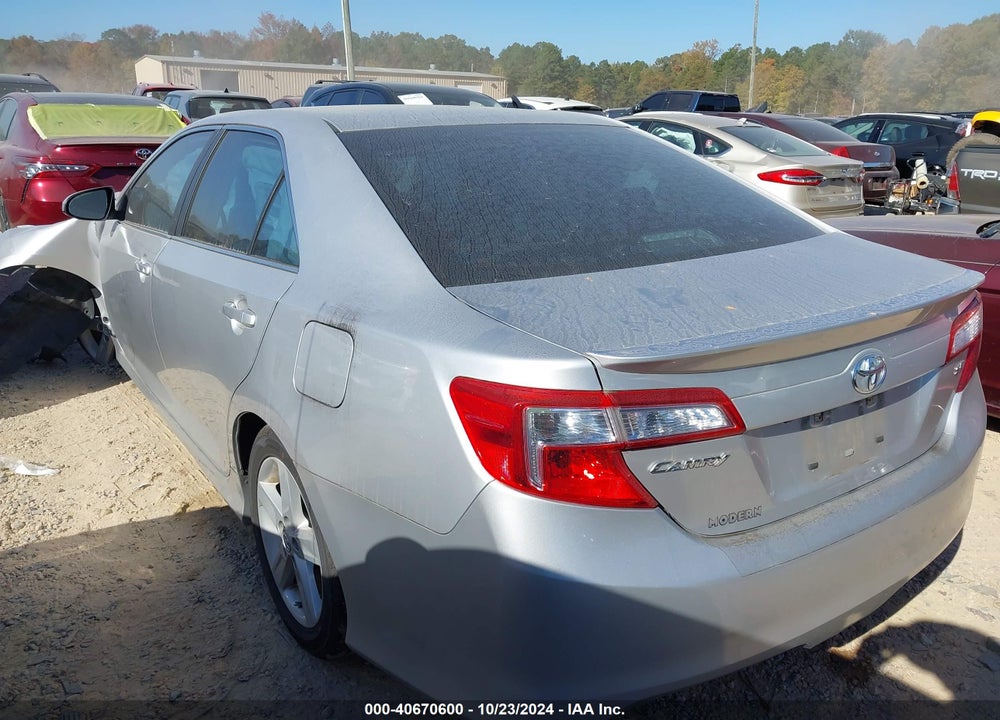 2014 TOYOTA CAMRY SE VIN: 4T1BF1FK8EU370694
