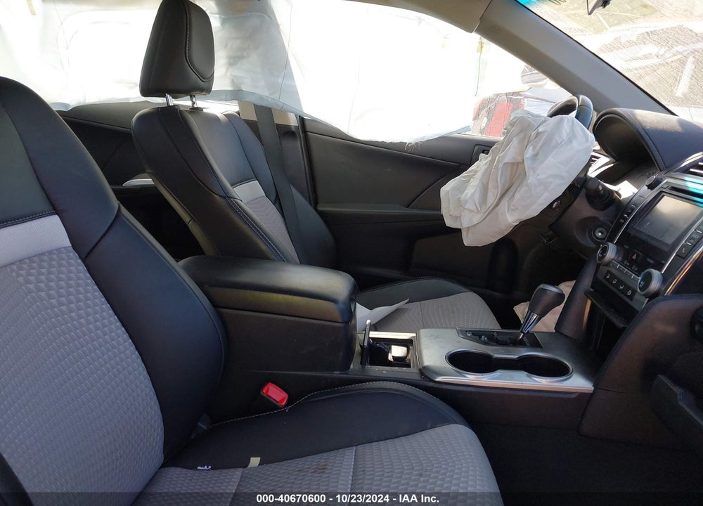 2014 TOYOTA CAMRY SE VIN: 4T1BF1FK8EU370694