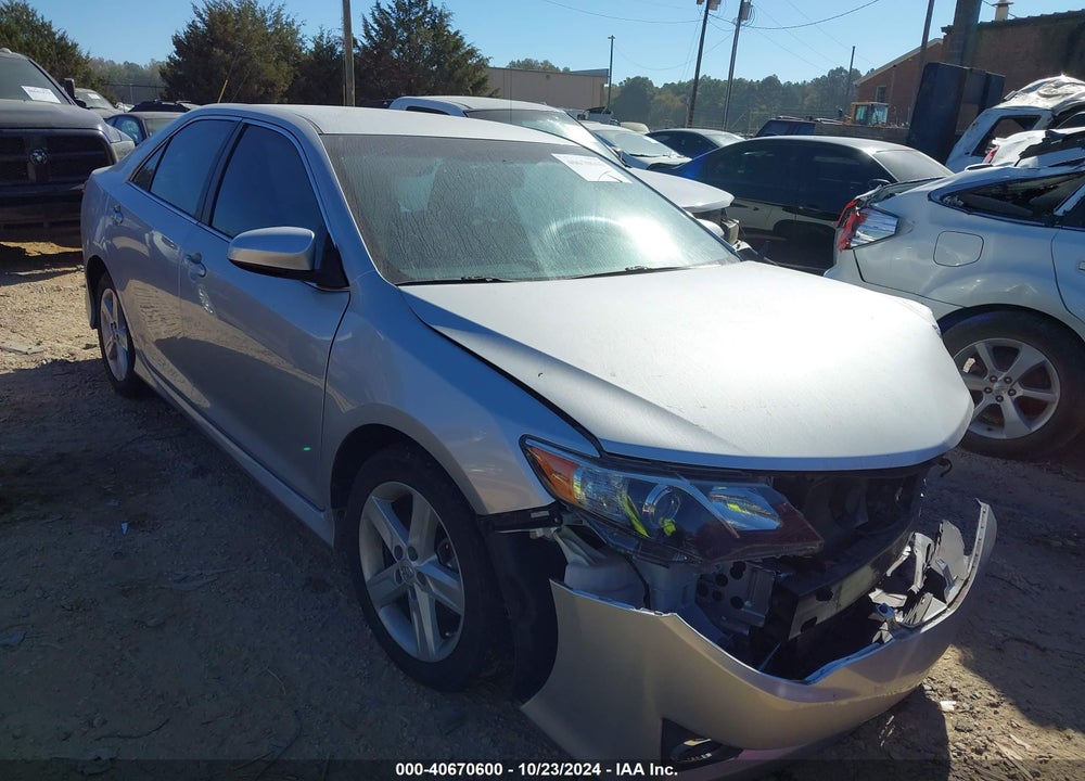 2014 TOYOTA CAMRY SE VIN: 4T1BF1FK8EU370694