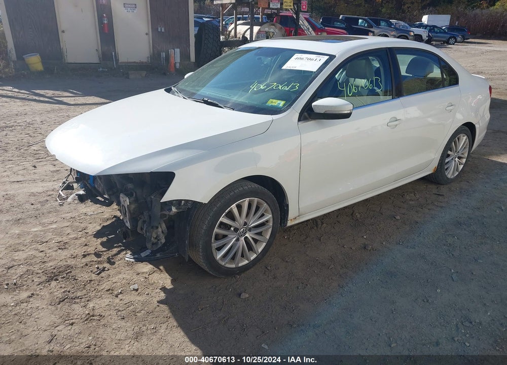 2014 VOLKSWAGEN JETTA 1.8T SEL VIN: 3VWL17AJXEM287665