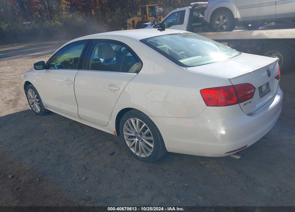 2014 VOLKSWAGEN JETTA 1.8T SEL VIN: 3VWL17AJXEM287665