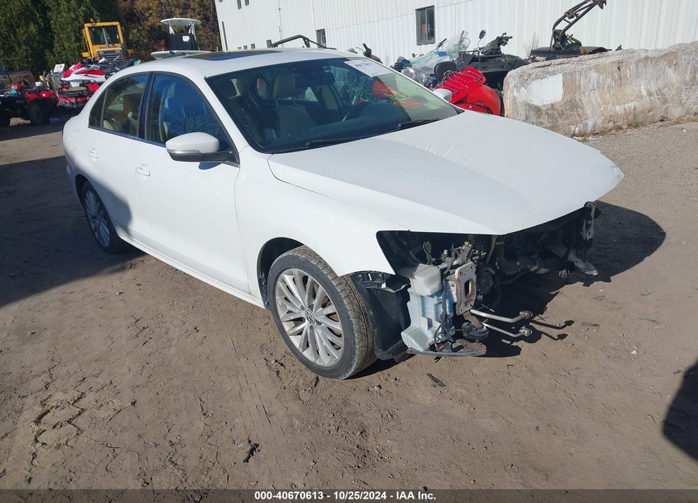 2014 VOLKSWAGEN JETTA 1.8T SEL VIN: 3VWL17AJXEM287665