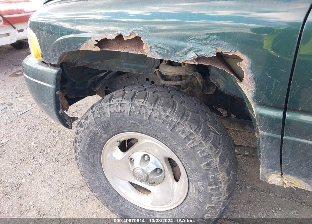 1999 DODGE RAM 1500 ST VIN: 1B7HF16Z4XS270733