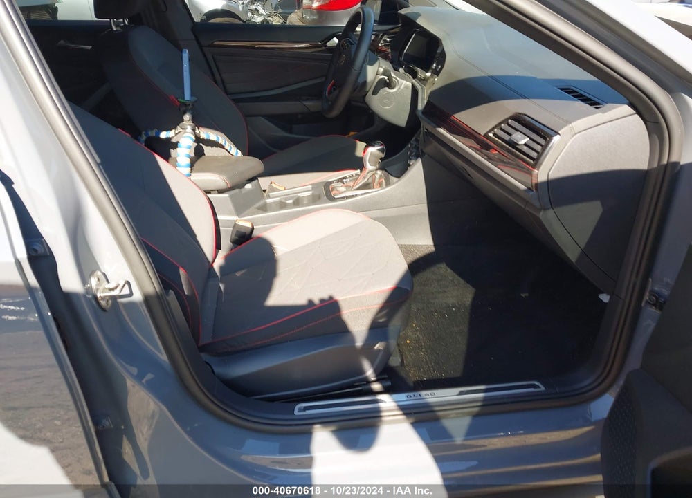 2024 VOLKSWAGEN JETTA GLI 40TH ANNIVERSARY EDITION VIN: 3VW9T7BU7RM027601