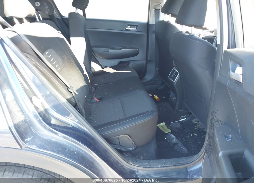 2018 KIA SPORTAGE LX VIN: KNDPM3AC8J7474493