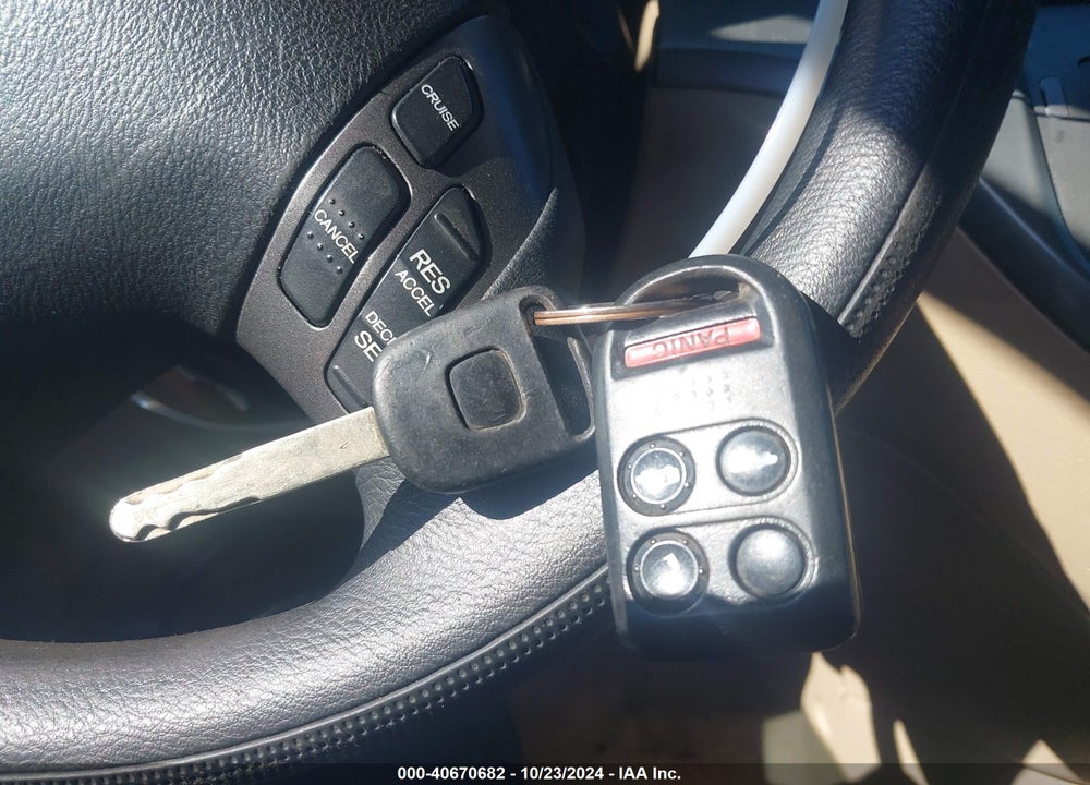 2005 HONDA ODYSSEY EX VIN: 5FNRL38425B023649
