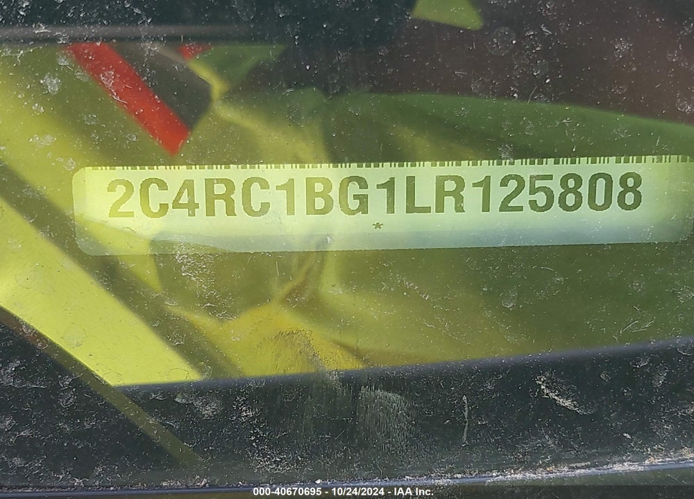 2020 CHRYSLER PACIFICA TOURING L VIN: 2C4RC1BG1LR125808