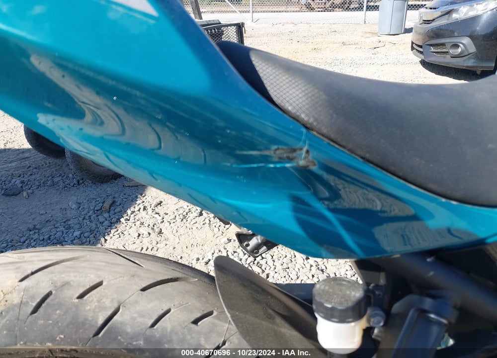 2021 KAWASAKI EX400 VIN: JKAEXKG18MDAA9662