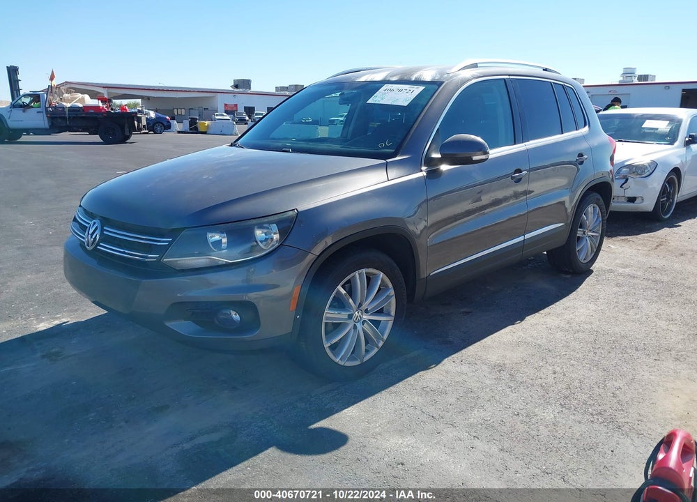 2012 VOLKSWAGEN TIGUAN SE VIN: WVGAV7AX6CW001371