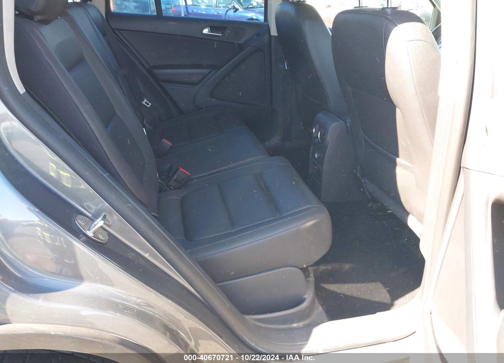 2012 VOLKSWAGEN TIGUAN SE VIN: WVGAV7AX6CW001371
