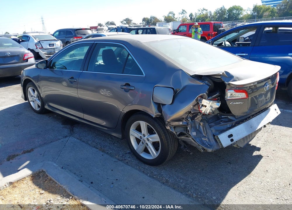 2014 TOYOTA CAMRY SE VIN: 4T1BF1FK6EU375375